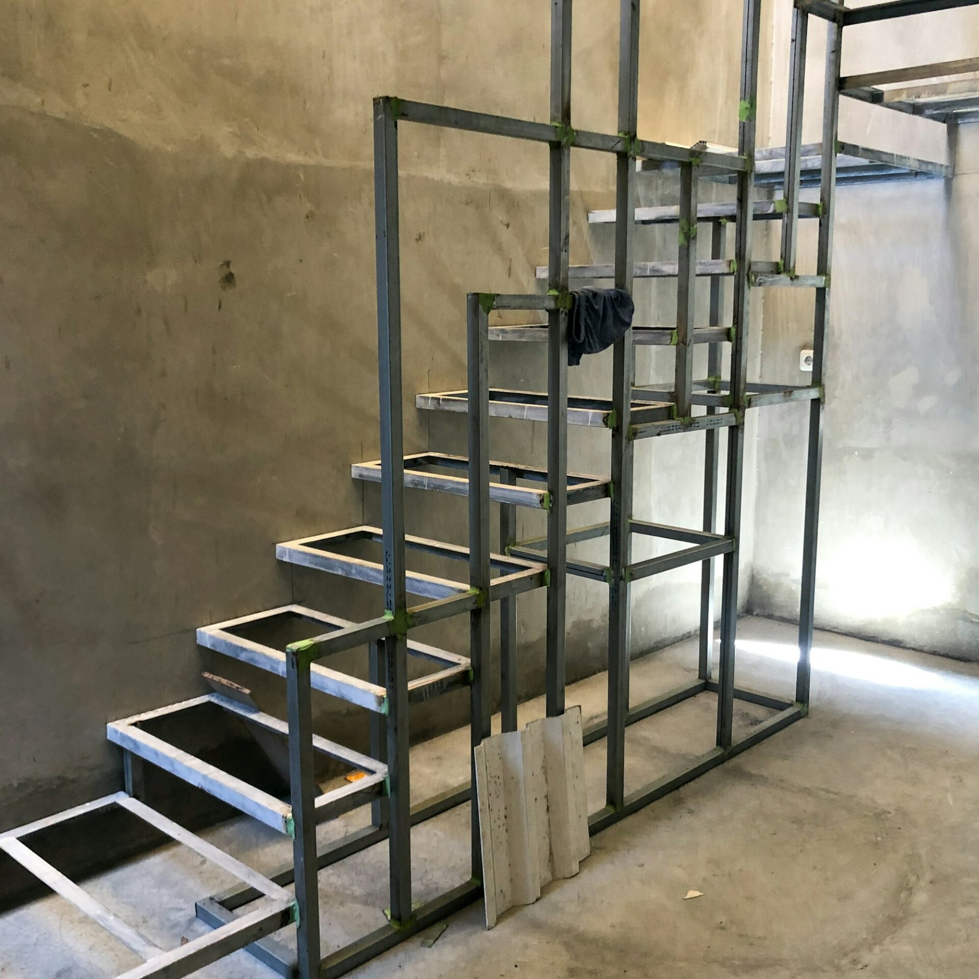 Aluminium ladder construction