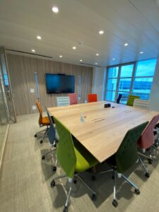 Aménagement de bureaux sur mesure à Delta.